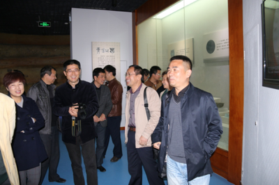 省質監局監督處、認評處黨員參觀我縣博物館，共促文化場館管理服務提升